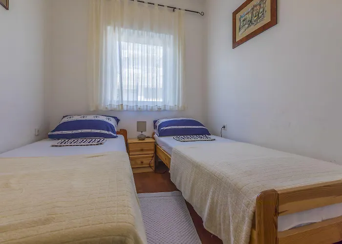 Appartement Charmantes Mit 2 Fahrraedern Und Nur 400 Meter Zum Selce