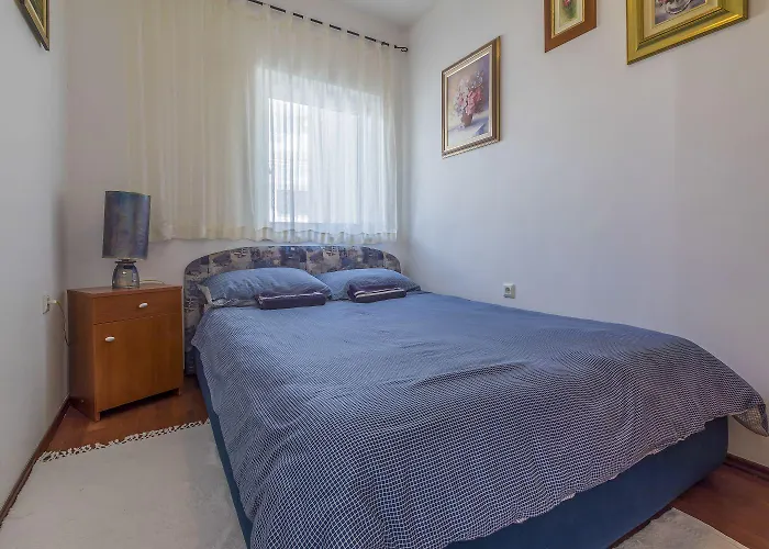 Apartman Charmantes Mit 2 Fahrraedern Und Nur 400 Meter Zum *